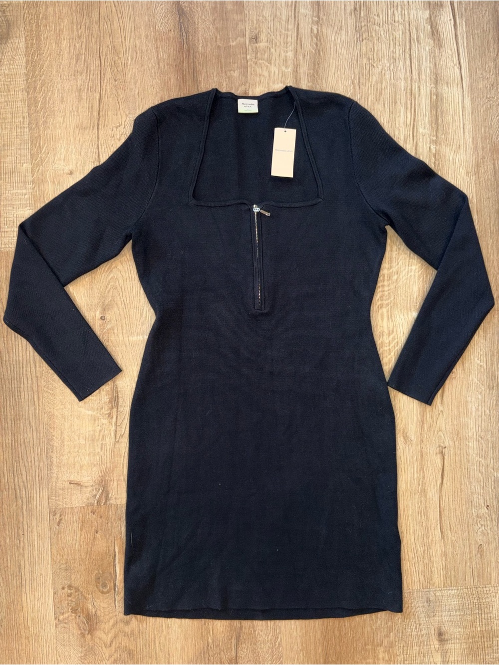 Abercrombie & Fitch Black Long-Sleeve Knit Dress with Front Zip